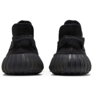 Yeezy 350 | Black