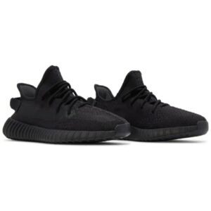 Yeezy 350 | Black