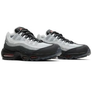 Nike Air Max 95s | White and Black